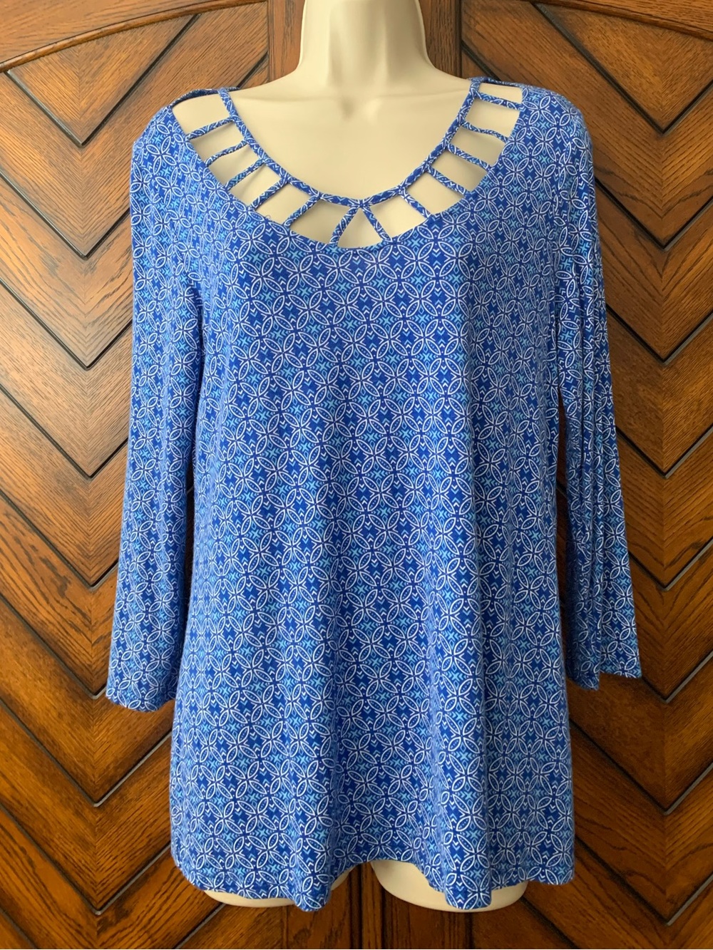 Dana Buchman blue print 3/4 sleeve top size medium